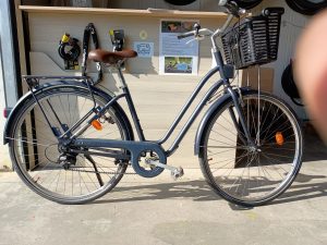 1395 Ville 28" bleu B'TWIN