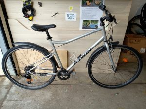 1553 Ville 28" gris BTWIN