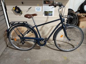 1579 Ville 28" bleu DECATHLON