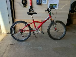 1592 Enfant 20" rouge BTWIN