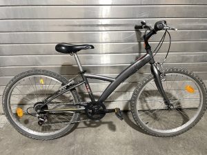 1679 Enfant 24" gris DECATHLON
